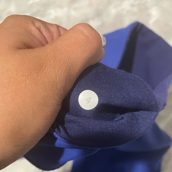 Lululemon Wunder Under Crop III (Reversible) - Picture 9 of 9